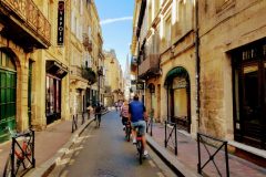 Visiter Bordeaux à vélo