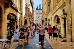 Visiter Bordeaux à vélo